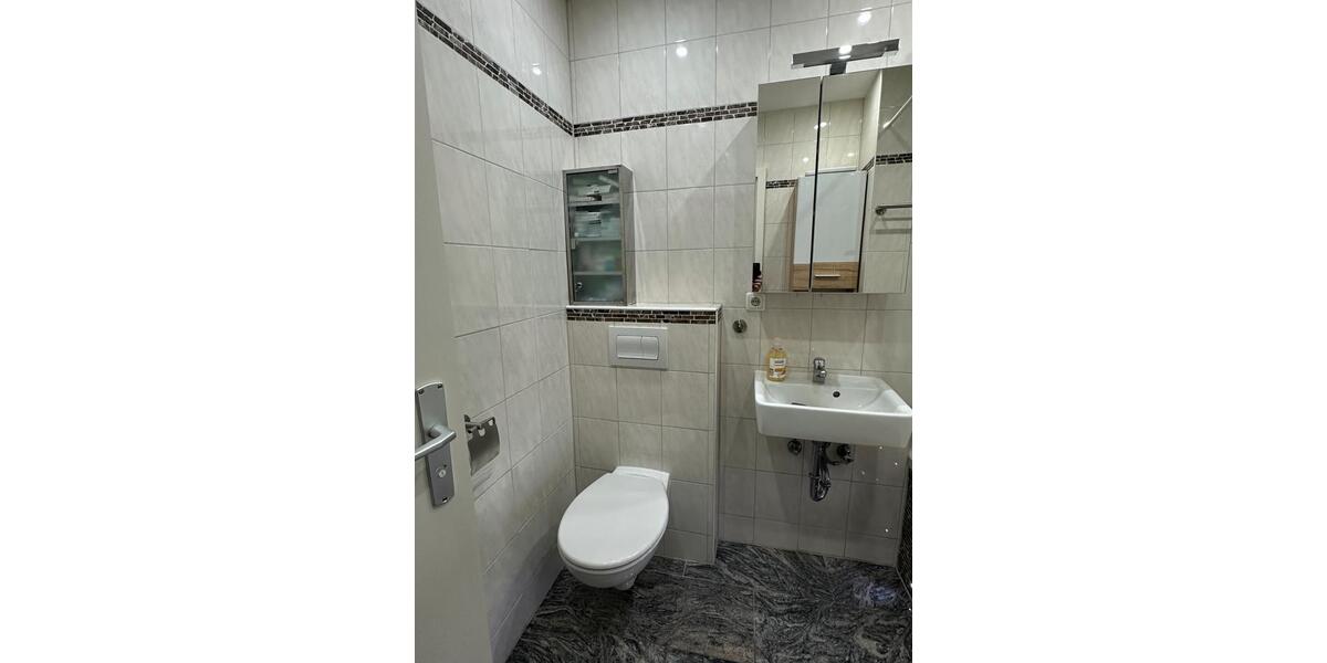 Etagenwohnung Frankfurt am Main Eschersheim - 2 Zimmer, 65 m&sup2;, 219.000&euro; | Angebot:26105137