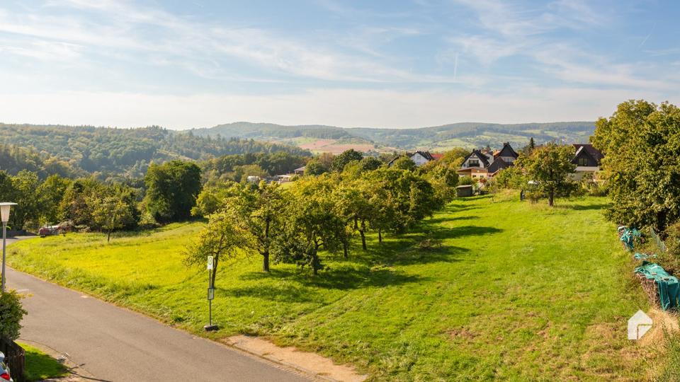 DAXBERG Lichtdurchflutete Wohnung über zwei Etagen mit EBK und Balkon zimmer