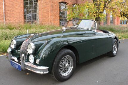 Jaguar XK 16.000 km 147.900 &euro; Frankfurt 60386