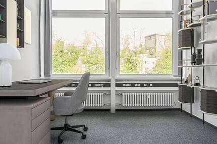 Büro in Dreieich 350 € 20.82 m²
