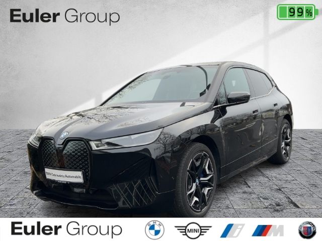 BMW iX 17.083 km 49.349 &euro; Frankfurt 60314