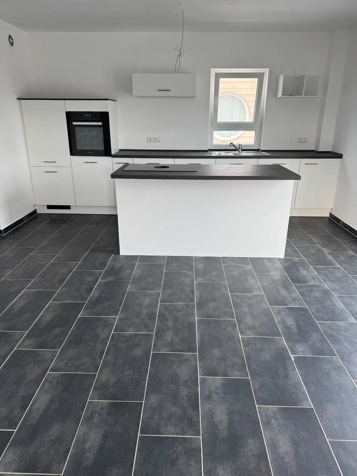 Traumhafte Neubau-Maisonette – Erstbezug, 3,5 Zimmer & gehoben zimmer