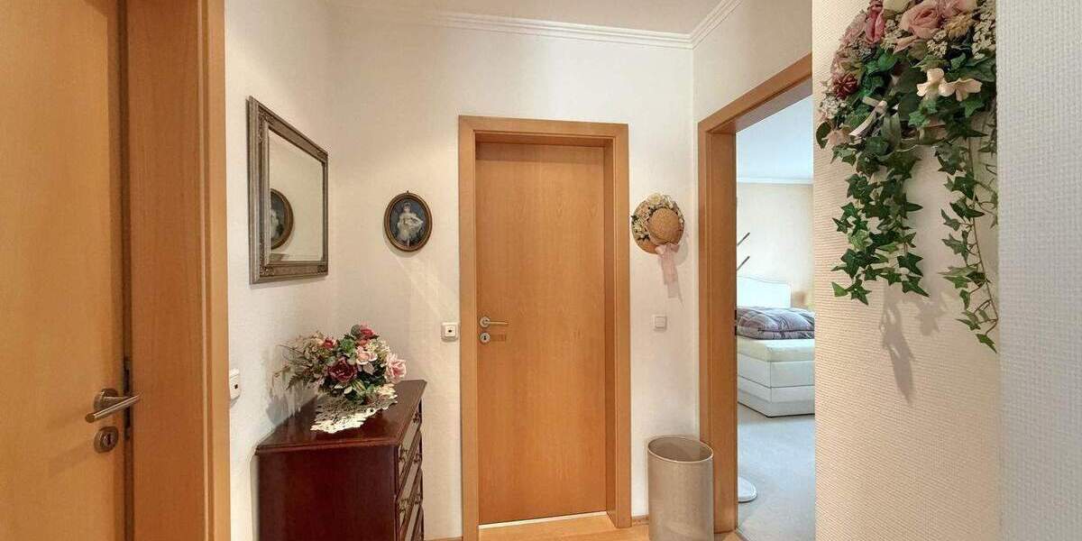 Etagenwohnung Obertshausen Hausen - 3 Zimmer, 145 m&sup2;, 419.000&euro; | Angebot:24827396