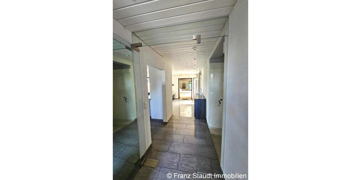 Bungalow Kleinostheim Waldstadt - 6 Zimmer, 204 m&sup2;, 940.000&euro; | Angebot:25725881