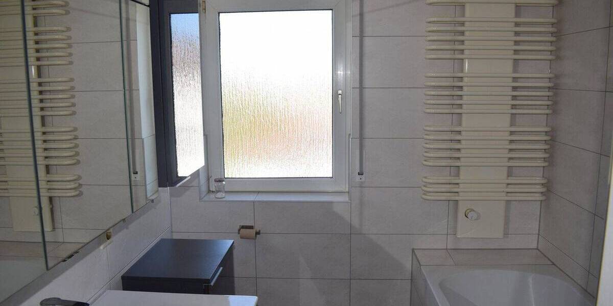 Etagenwohnung Bad Nauheim - 3 Zimmer, 82 m&sup2;, 295.000&euro; | Angebot:26389263