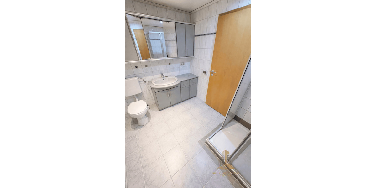 Etagenwohnung Niederdorfelden - 3 Zimmer, 98 m&sup2;, 990&euro; | Angebot:26187880