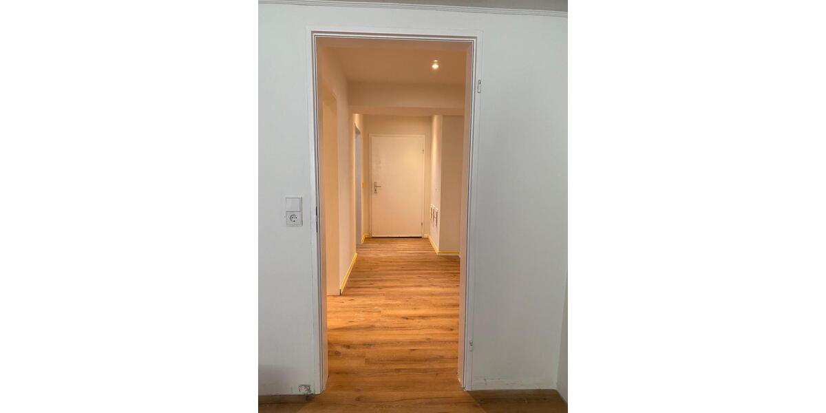 Etagenwohnung Hanau Kesselstadt - 4 Zimmer, 94 m&sup2;, 1.320&euro; | Angebot:26254499