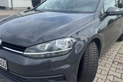 VW Golf 220.000 km 8.100 &euro; Rodgau 63110