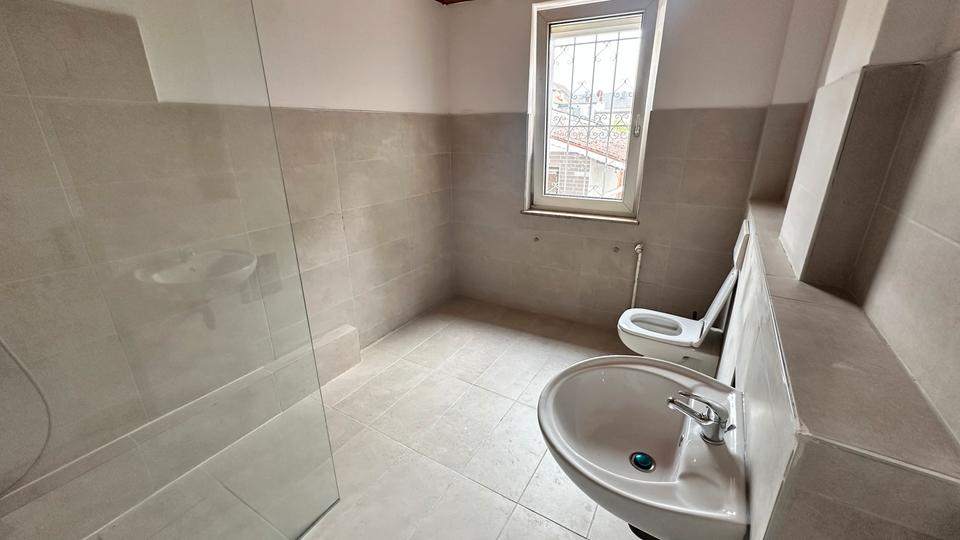 Einfamilienhaus Rodenbach - 6 Zimmer, 150 m&sup2;, 2.500&euro; | Angebot:26210865