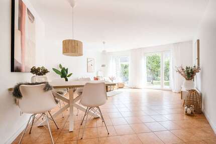 Haus Frankfurt am Main Unterliederbach - 5 Zimmer, 156 m&sup2;, 726.000&euro; | Angebot:26512098