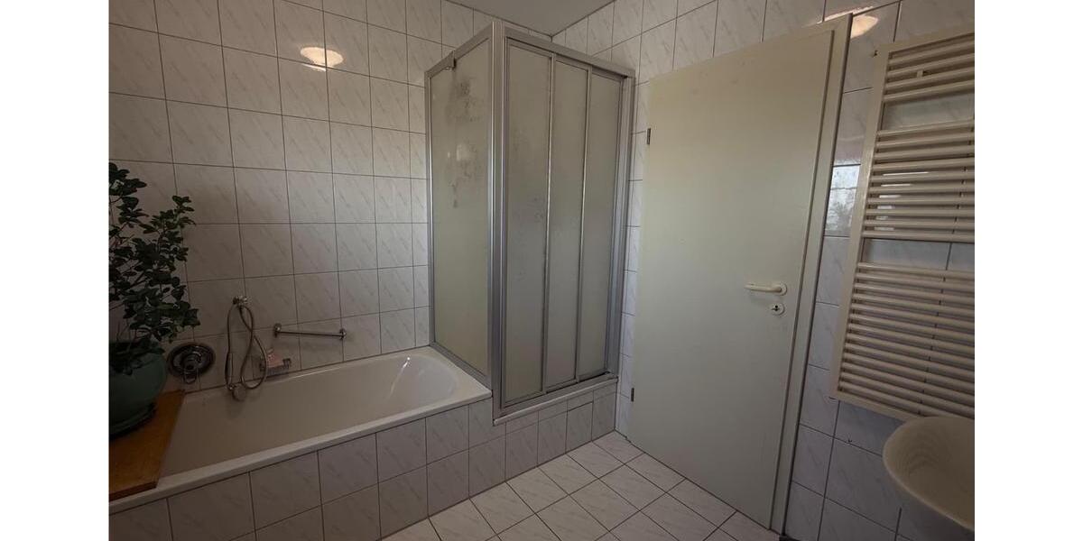 Dachgeschoßwohnung Münster (Hessen) - 3 Zimmer, 81 m&sup2;, 1.000&euro; | Angebot:26272083