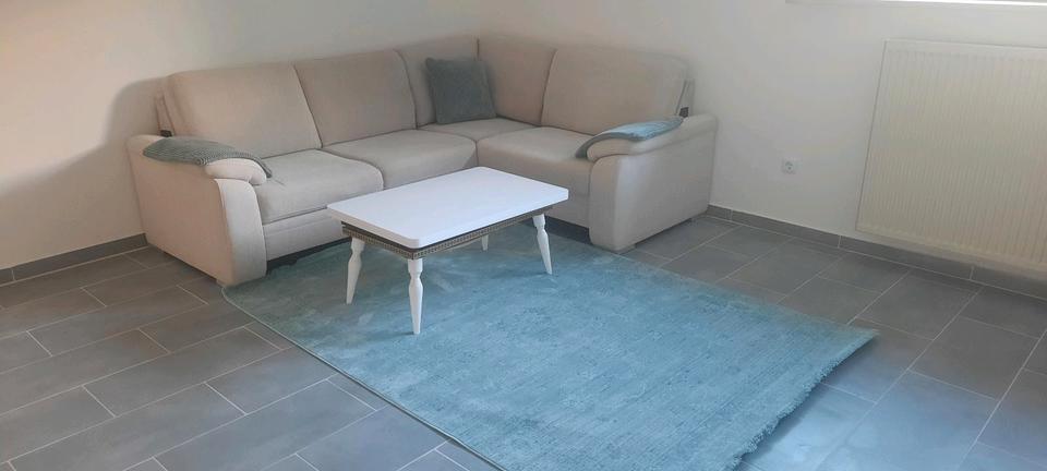 Renovierte 2 Zimmer Wohnung im hellen Keller-ruhige Lage 2 zimmer