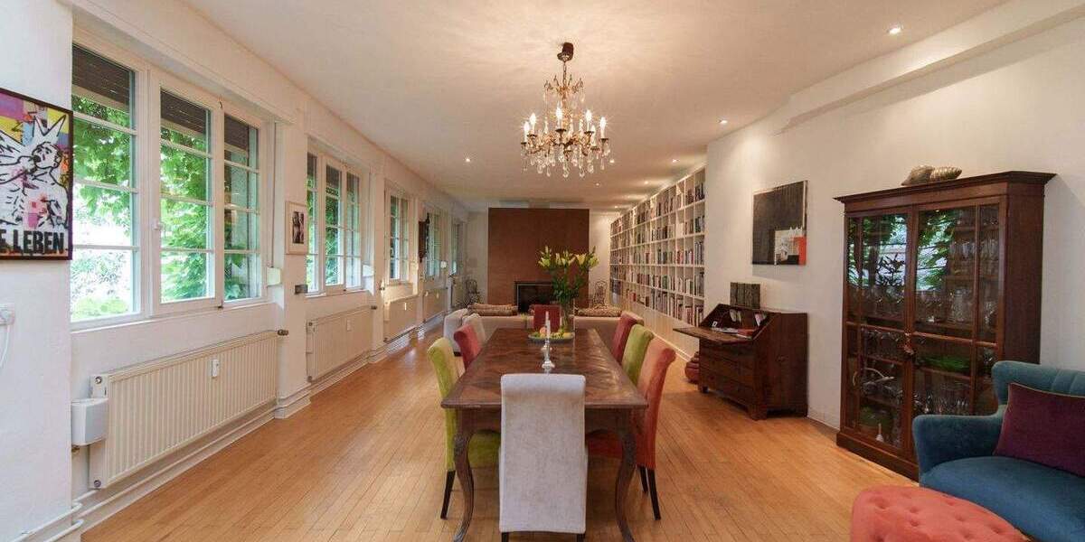 Repräsentative Büro- oder Praxisfläche mit Wintergarten, Dachterrasse und grünem Innenhof - in unmittelbarer Nähe zum Wilhelmsplatz. 3 zimmer