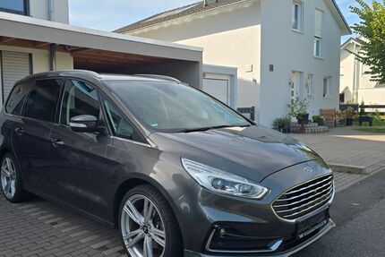 Ford Galaxy 183.000 km 19.300 € Roßdorf 64380