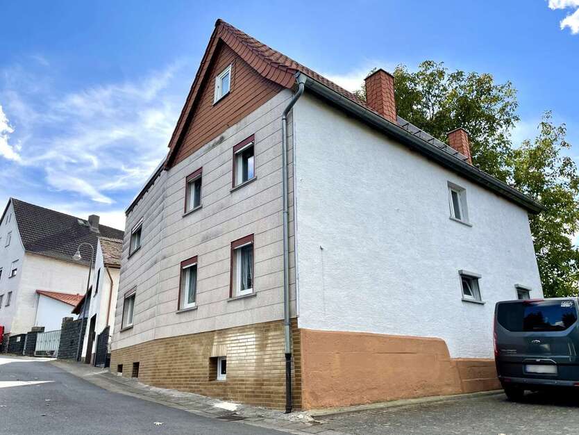 Haus zum Kaufen in Niddatal 349.500 € 162.5 m² 5 zimmer