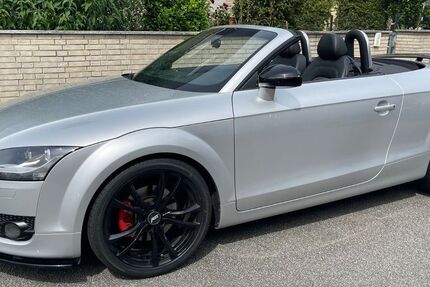 Audi TT 193.826 km 10.950 € Mörfelden-Walldorf 64546
