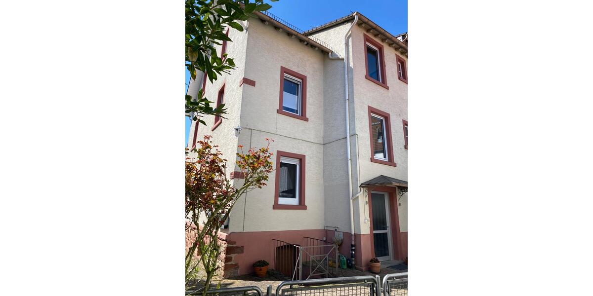 Mehrfamilienhaus, Wohnhaus Frankfurt am Main Bergen-Enkheim - 10 Zimmer, 210 m&sup2;, 735.000&euro; | Angebot:26201115