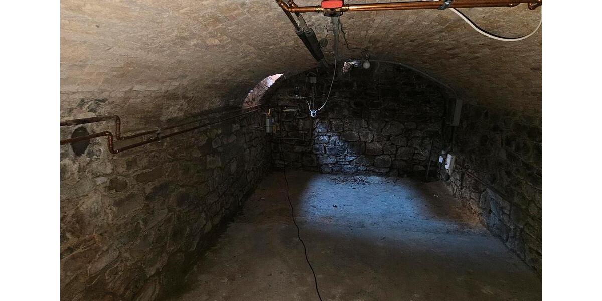 Einfamilienhaus Offenbach am Main Bürgel - 11 Zimmer, 180 m&sup2;, 479.000&euro; | Angebot:26152880