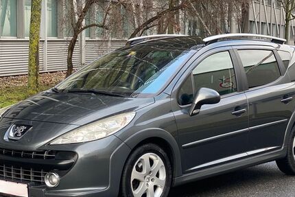 Peugeot 207 310.310 km 1.999 &euro; Rüsselsheim 65428