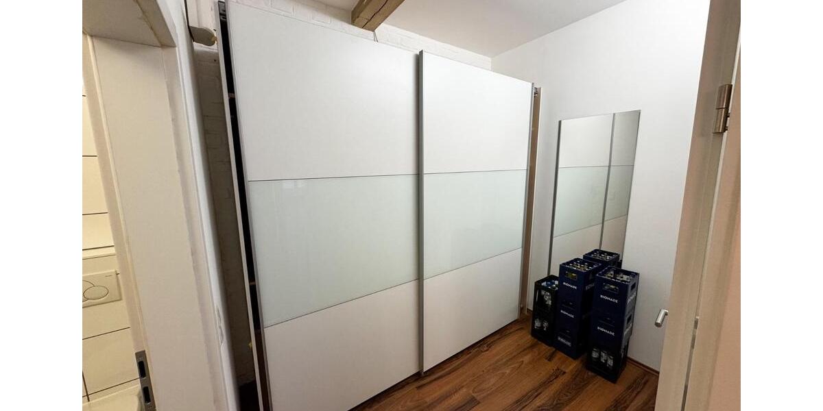 Loftartige 1-Zimmer-Wohnung (69 m²) im ruhigen Hinterhof 1 zimmer