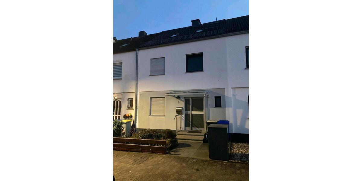 Reihenhaus Rodgau - 5 Zimmer, 145 m&sup2;, 475.000&euro; | Angebot:25106330