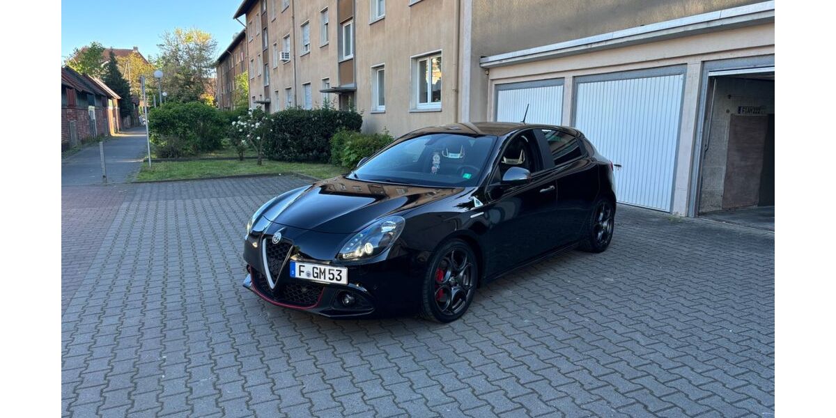 Alfa Romeo Giulietta 137.000 km 15.399 &euro; Frankfurt am Main 65933