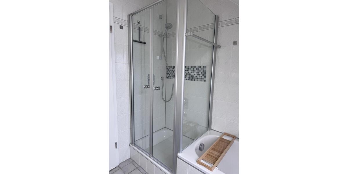 Dachgeschoßwohnung Aschaffenburg Damm - 2 Zimmer, 67 m&sup2;, 1.330&euro; | Angebot:26343868