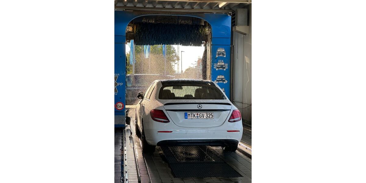 Mercedes-Benz 220 305.000 km 16.250 &euro; Sulzbach 65843