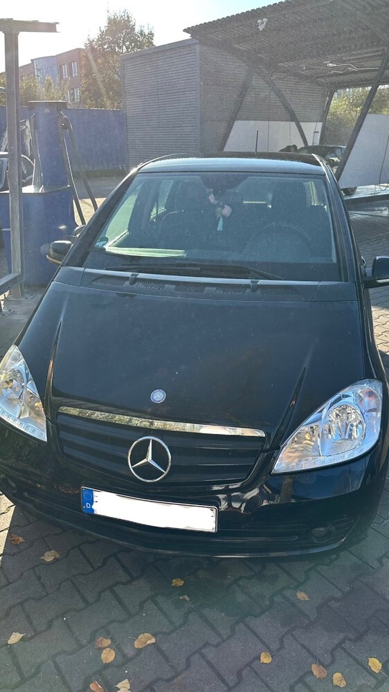 Mercedes-Benz A 180 197.262 km 2.700 € Dietzenbach 63128