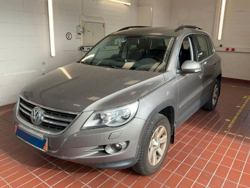 VW Tiguan 151.500 km 6.490 € Frankfurt am Main 65933