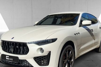Maserati Levante 89.090 km 52.990 &euro; Frankfurt 60314