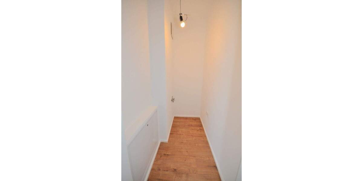 Urbaner Rückzugsort im Stadthaus: Wohnen mit Stil und Effizienz in Neu-Isenburg 5 zimmer