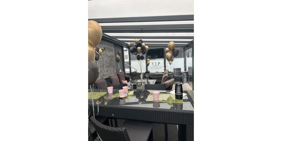 Exklusiv Mehrfamilienhaus +Sep.Haus ..Pool Halle Werkstatt usw zimmer