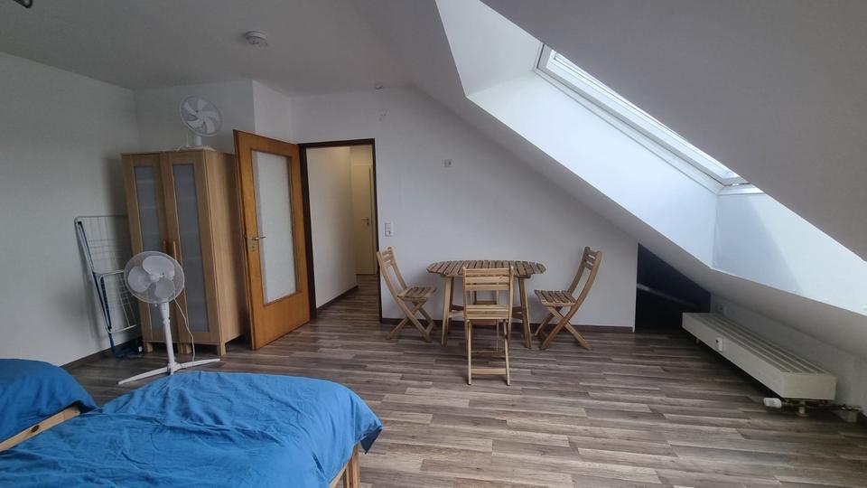 Kleines Apartment 32m² Raunheim Dachgeschoss 2 zimmer