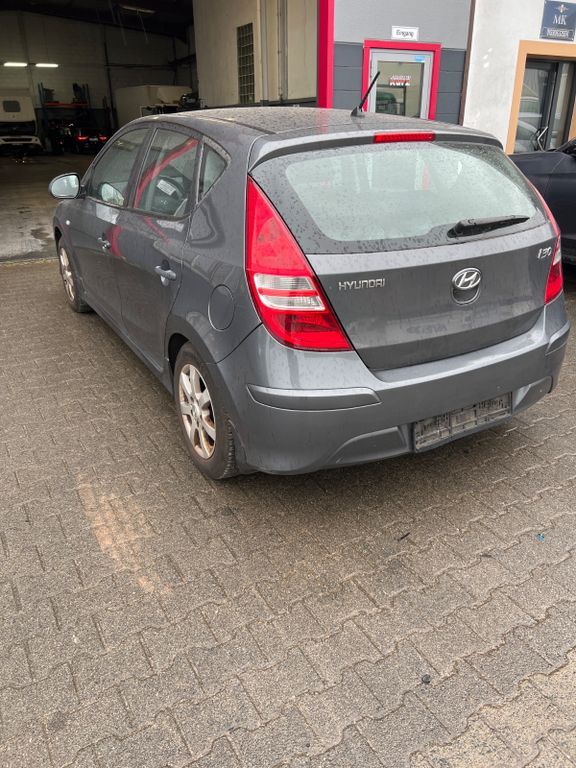 Hyundai i30 167.820 km 2.650 € Groß-Umstadt 64823