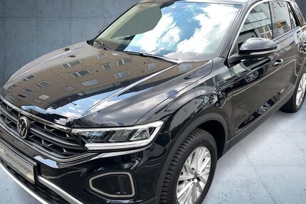 VW T-Roc 26.000 km 21.680 &euro; Frankfurt am Main 60528