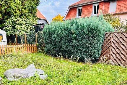 Kompakte Doppelhaushälfte zum Renovieren in Zeilsheim zimmer