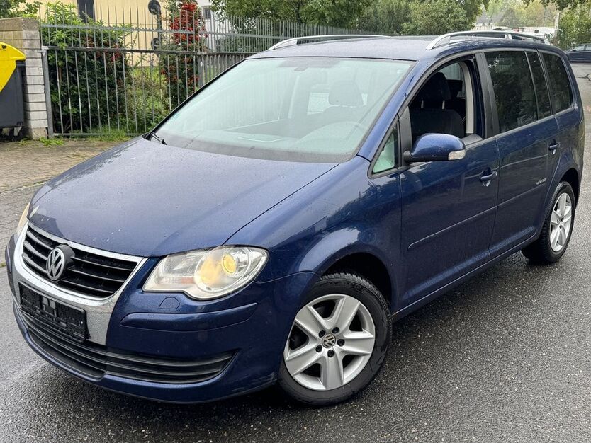 VW Touran 338.000 km 3.499 € Frankfurt am Main 65933