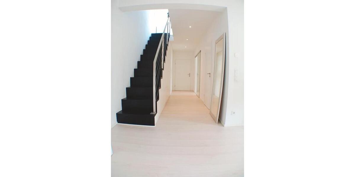 Dachgeschoßwohnung Bruchköbel - 2 Zimmer, 75 m&sup2;, 1.100&euro; | Angebot:26264073