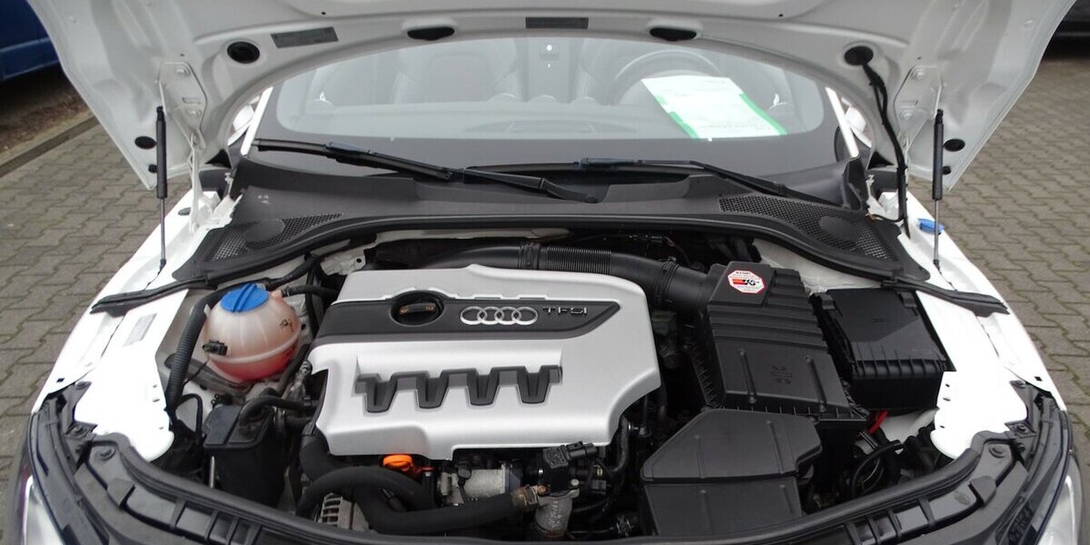 Audi TT 2.0 TFSI S Roadster quattro Klima, Navigation, 97.452 km 17.990 &euro; Rodgau 63110