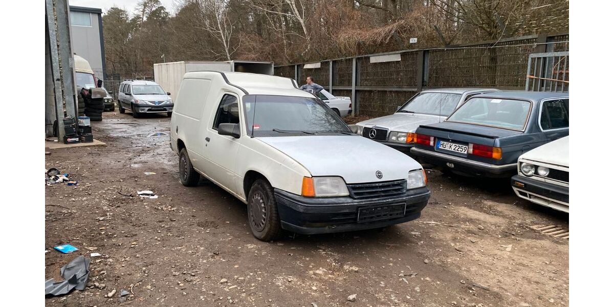 Opel Kadett 165.000 km 2.000 &euro; Hanau 63457