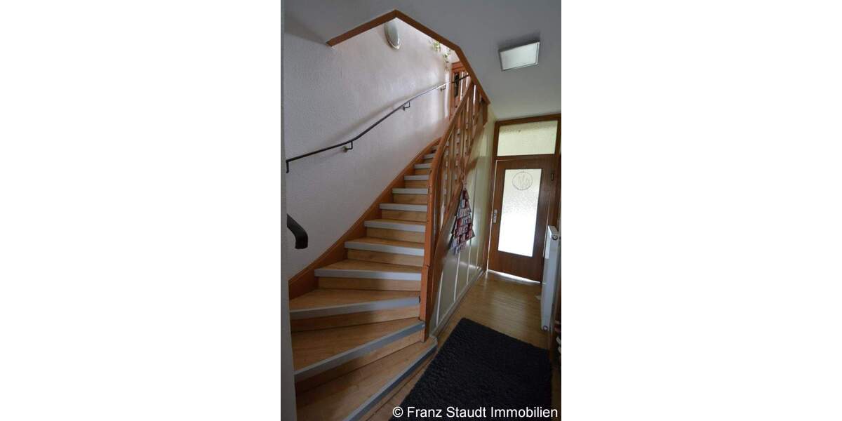 Reihenmittelhaus Aschaffenburg Damm - 5 Zimmer, 100 m&sup2;, 320.000&euro; | Angebot:23824313