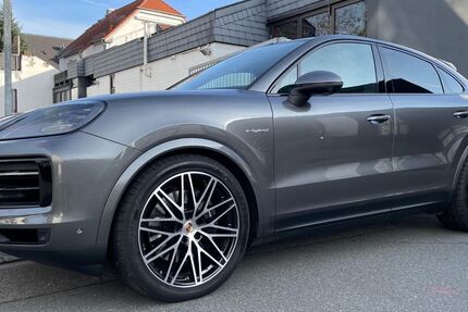 Porsche Cayenne 7.500 km 126.990 &euro; Flörsheim am Main 65439