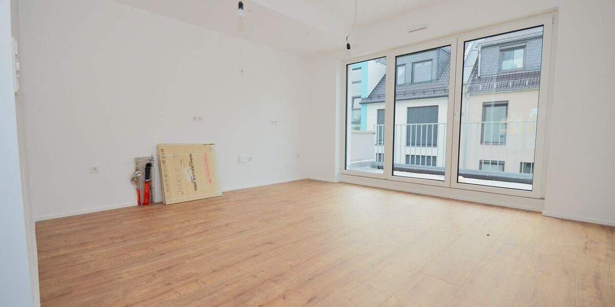 Urbaner Rückzugsort im Stadthaus: Wohnen mit Stil und Effizienz in Neu-Isenburg 5 zimmer