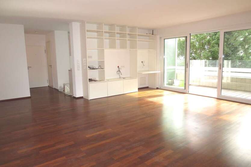 Wohnung zum Mieten in Offenbach 1.400 € 105 m² 3 zimmer
