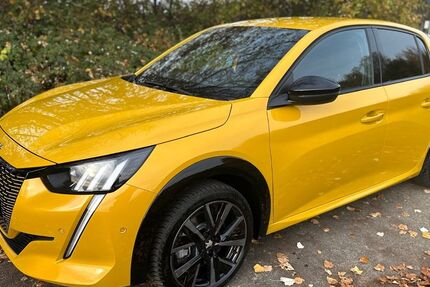 Peugeot e-208 4.600 km 23.950 € Kleinostheim 63801