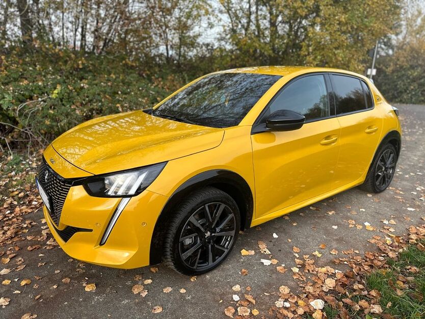 Peugeot e-208 4.600 km 23.950 € Kleinostheim 63801