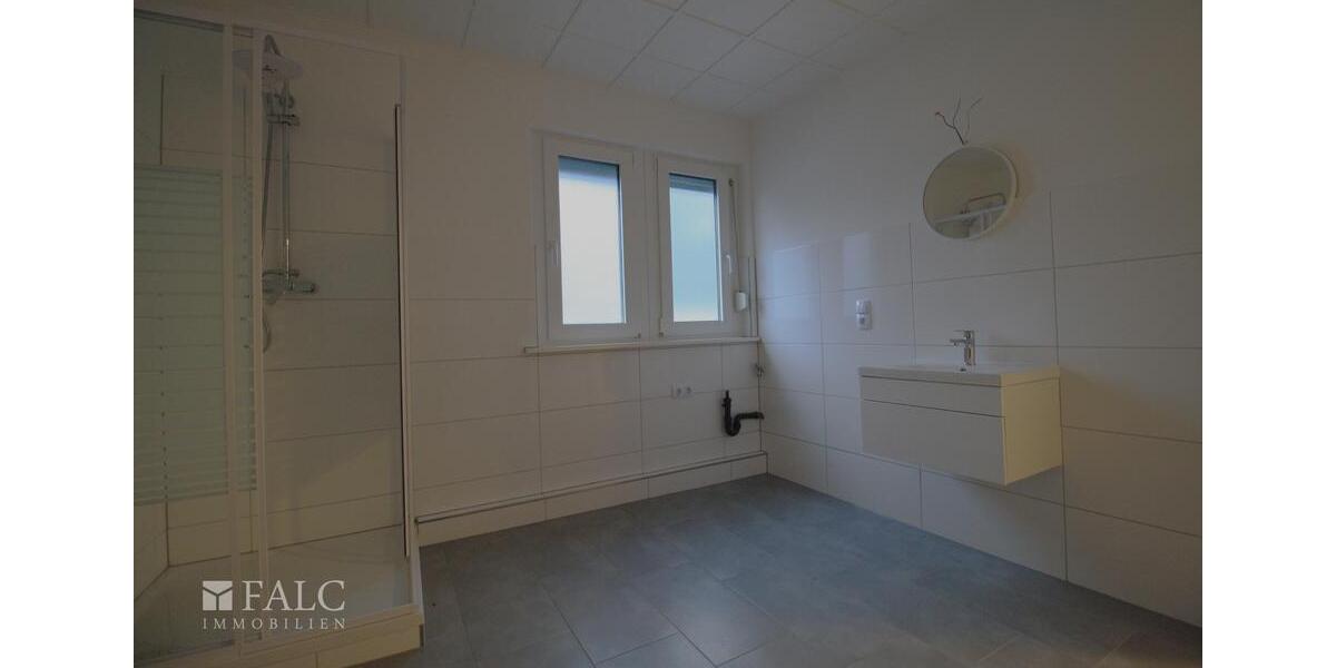 Etagenwohnung Rosbach vor der Höhe - 3 Zimmer, 109 m&sup2;, 1.250&euro; | Angebot:25054647