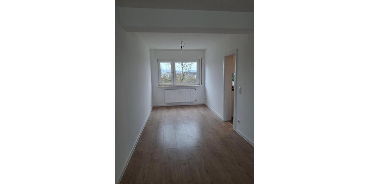 Etagenwohnung Steinbach (Taunus) - 3.5 Zimmer, 85 m&sup2;, 1.200&euro; | Angebot:26241351