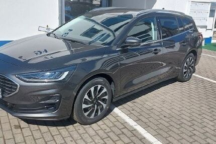 Ford Focus 18.000 km 22.990 &euro; Rüsselsheim 65428